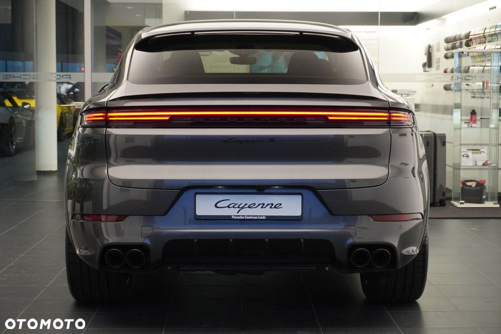Porsche Cayenne - 12