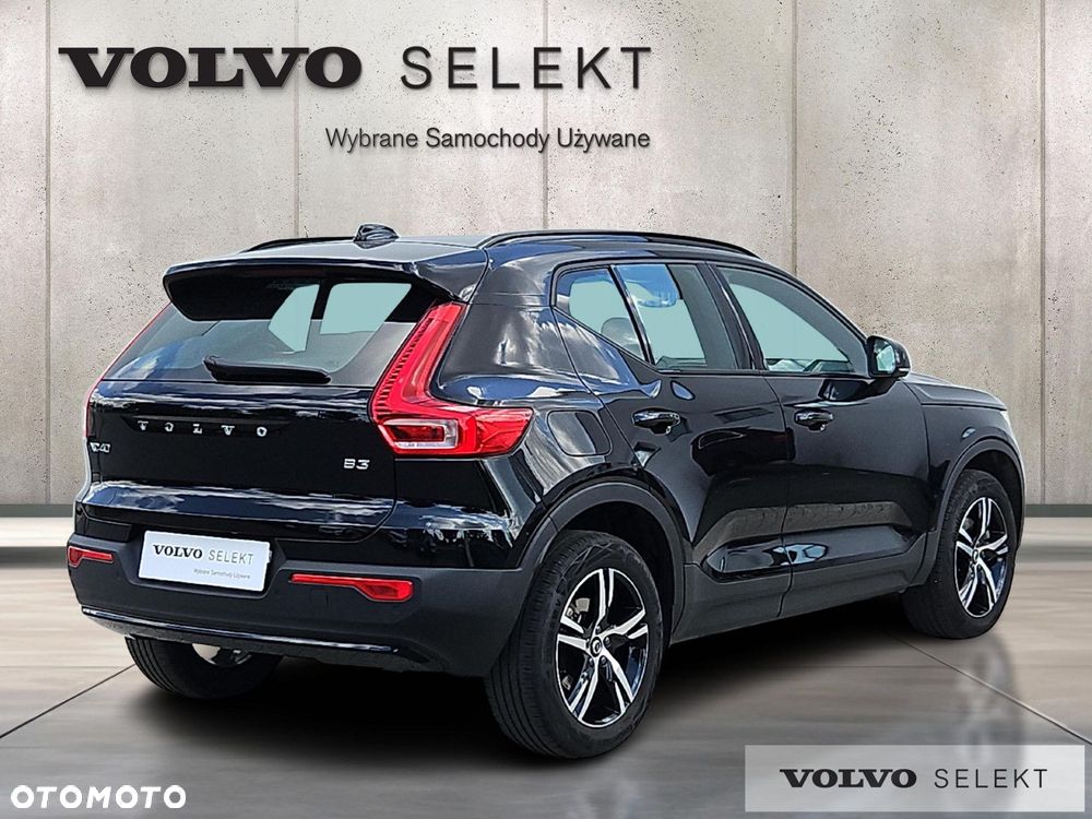 Volvo XC 40 B3 Plus Dark - 5