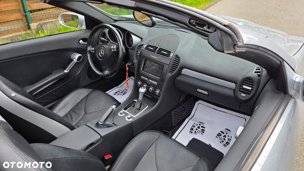 Mercedes-Benz SLK - 18