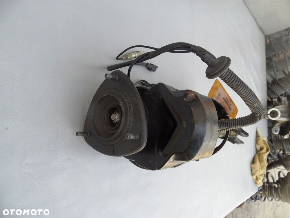 AMORTYZATOR MIECH LEWY TYŁ TYLNY SUBARU LEGACY II KOMBI 1998 - 2