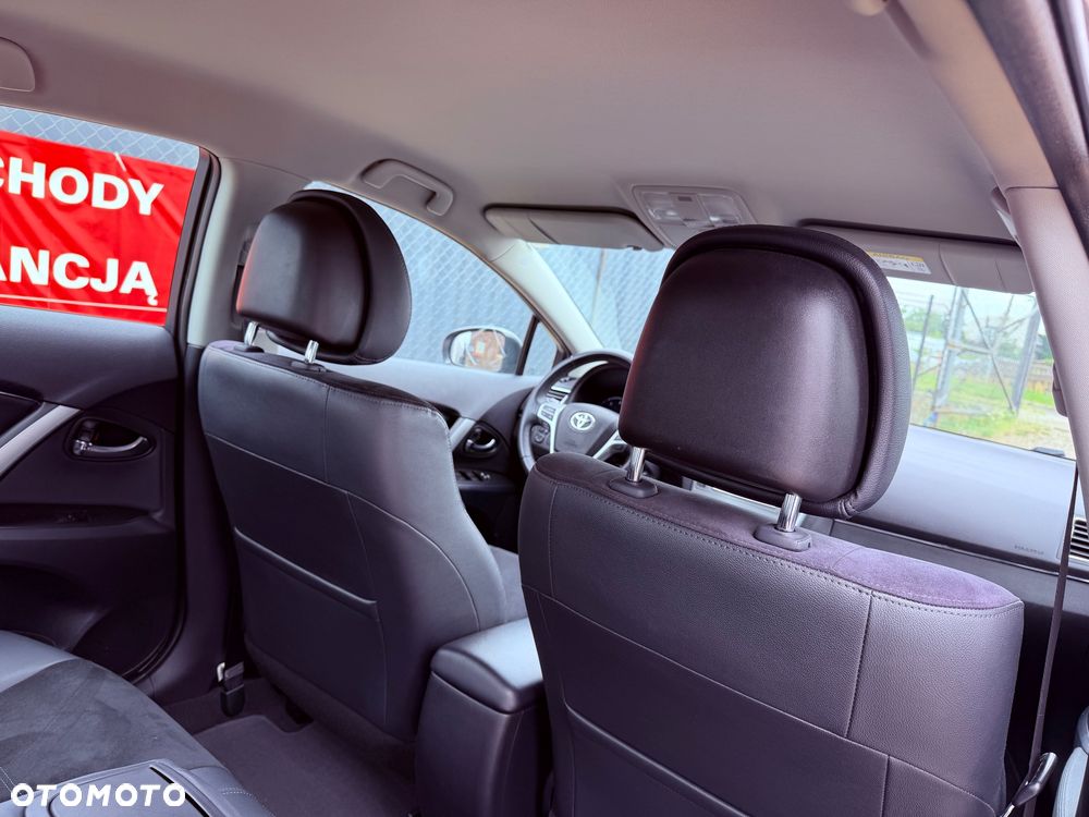 Toyota Avensis 2.0 D-4D Executive - 10