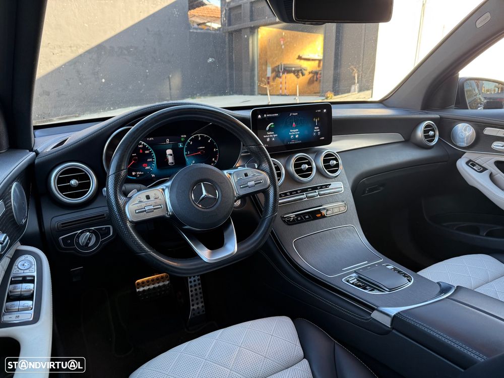 Mercedes-Benz GLC 220 d Coupe 4Matic 9G-TRONIC AMG Line - 19