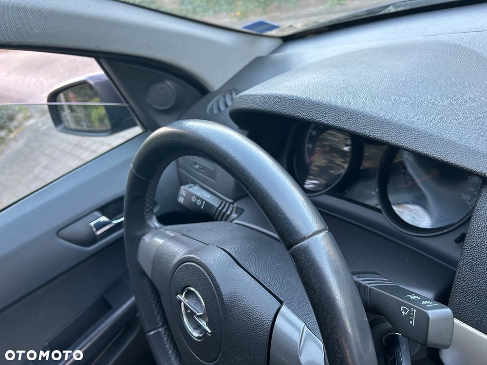 Opel Astra - 36