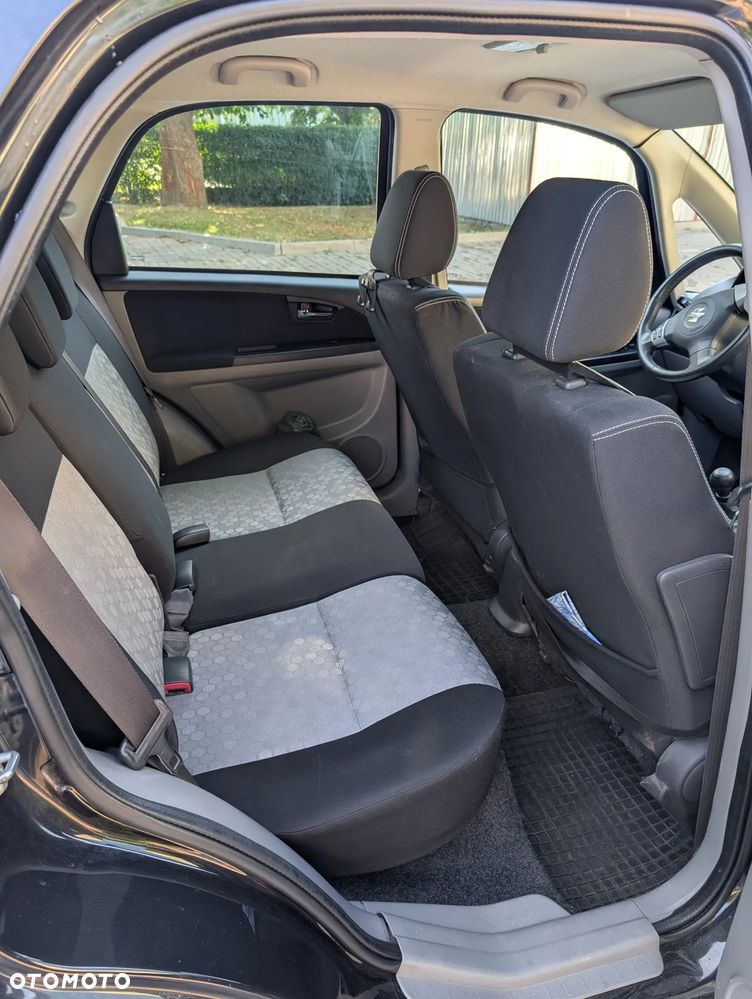 Suzuki SX4 1.6 Comfort 4WD - 8