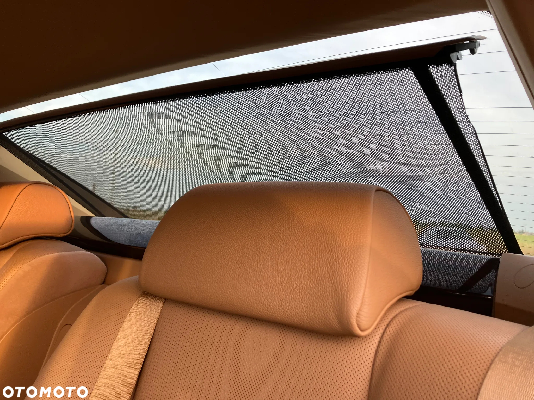 BMW Seria 7 750i - 9
