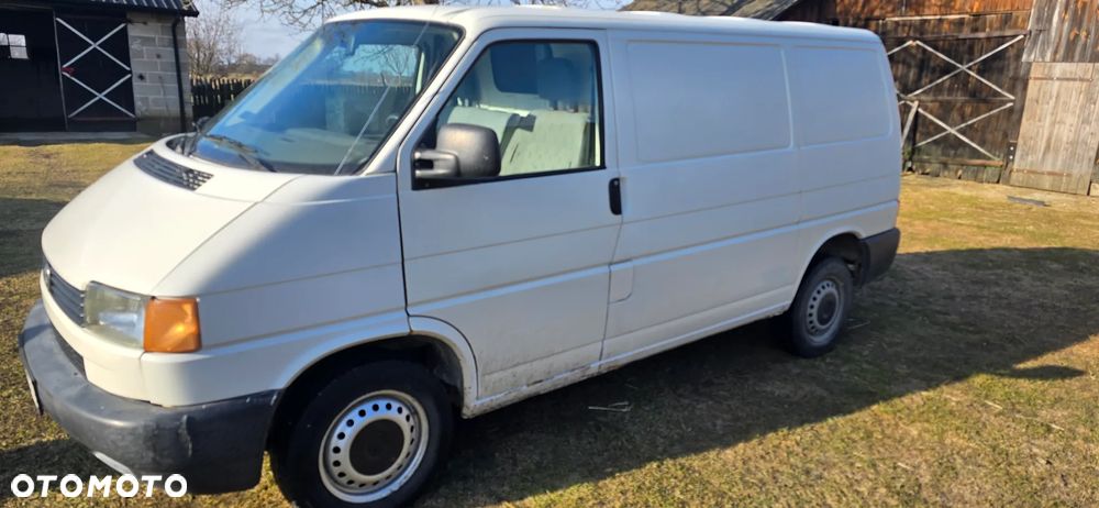 Volkswagen Transporter - 1