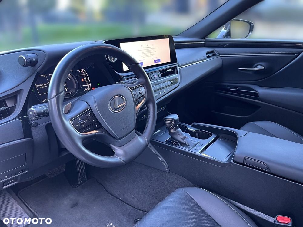 Lexus ES 300h Business Edition - 5