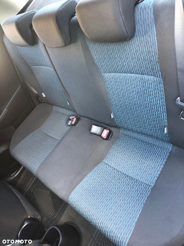 Toyota Yaris 1.33 Active - 11