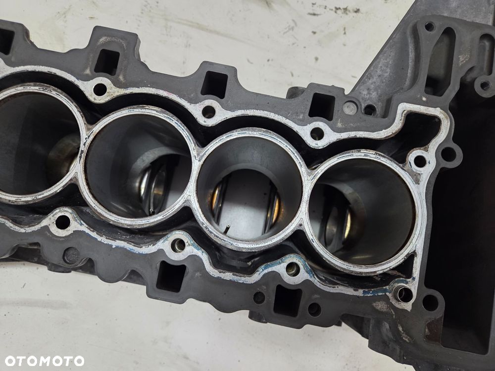 BLOK SILNIKA BMW E60 E61 N52B30A OE 7539322 - 4