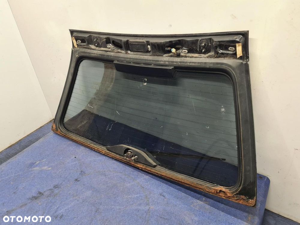 BMW 5 E39 TOURING SZYBA TYLNA - 9
