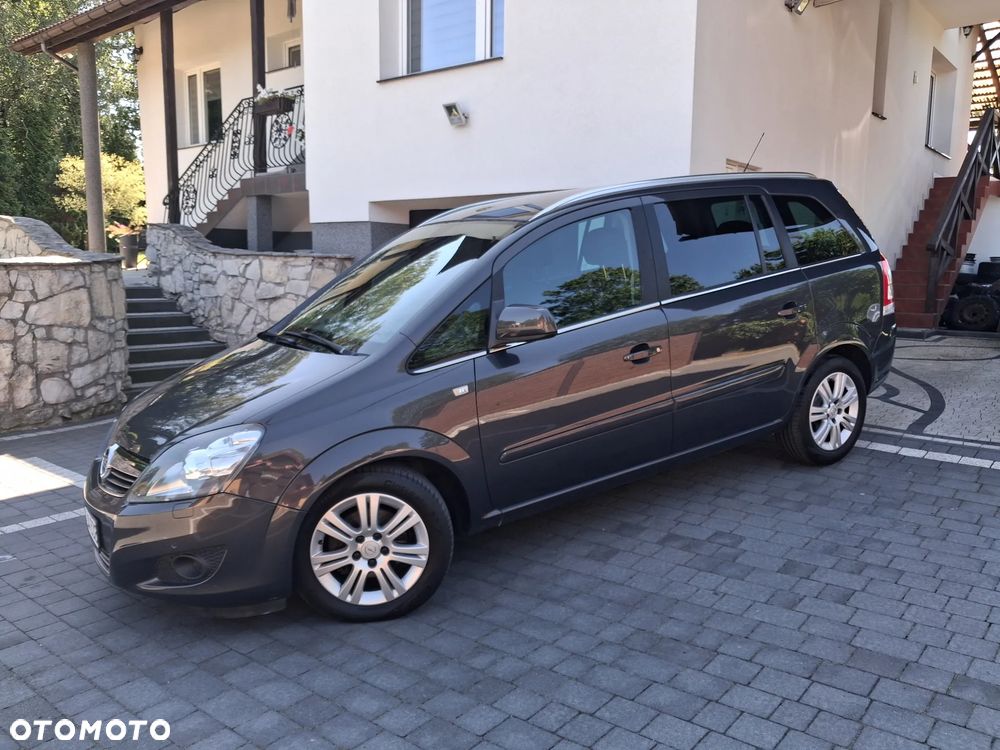 Opel Zafira - 9