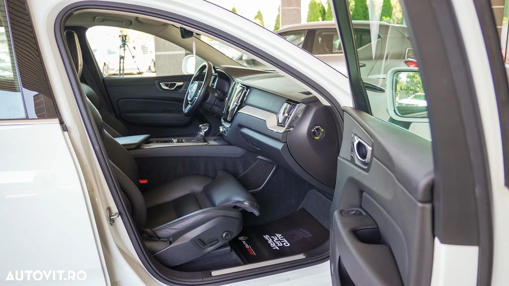 Volvo XC 60 D4 AWD Inscription - 28