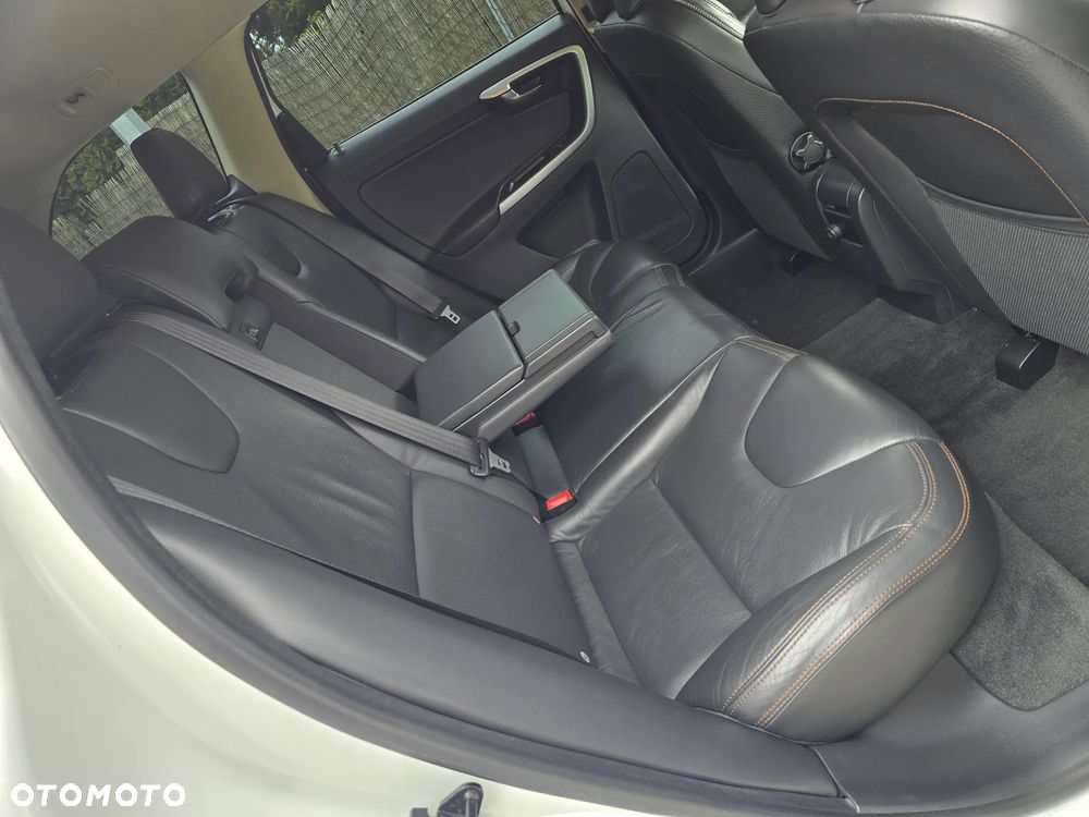 Volvo XC 60 D3 Momentum - 21