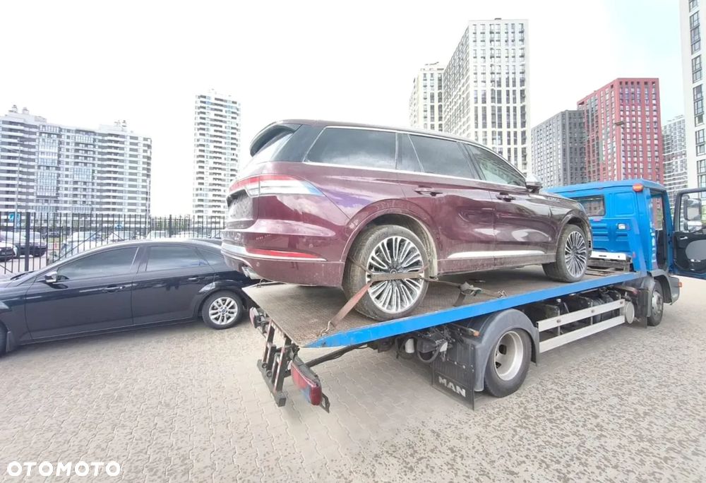 Lincoln Aviator - 5