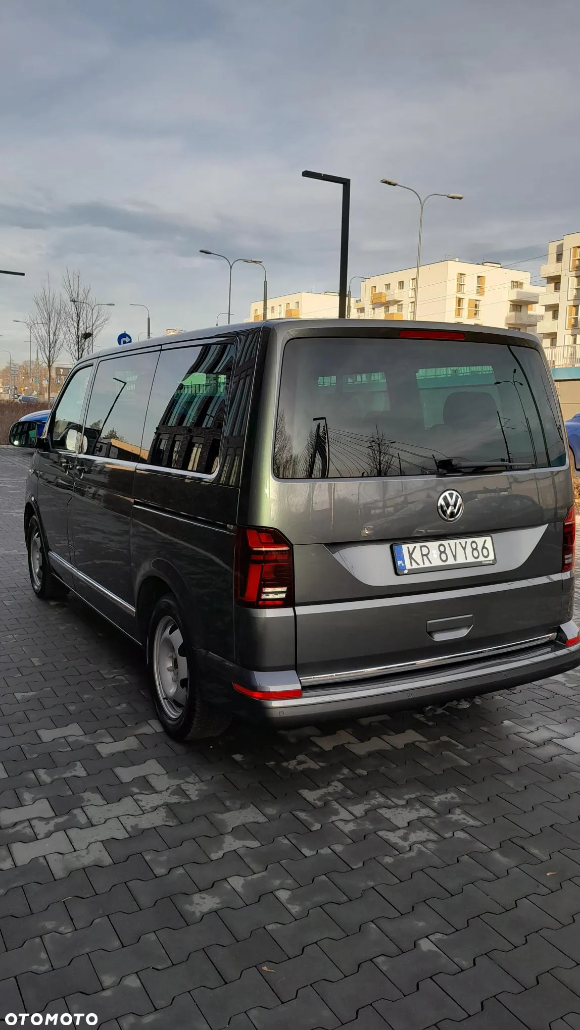 Volkswagen Multivan 6.1 2.0 TDI L1 Highline 4Motion DSG - 6