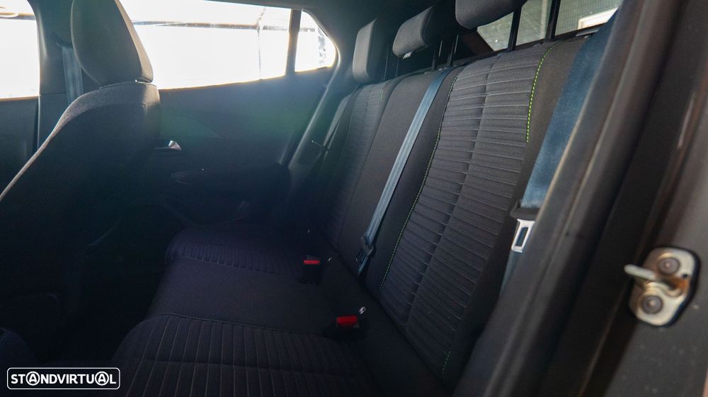 Peugeot 2008 1.2 PureTech Active Pack - 20