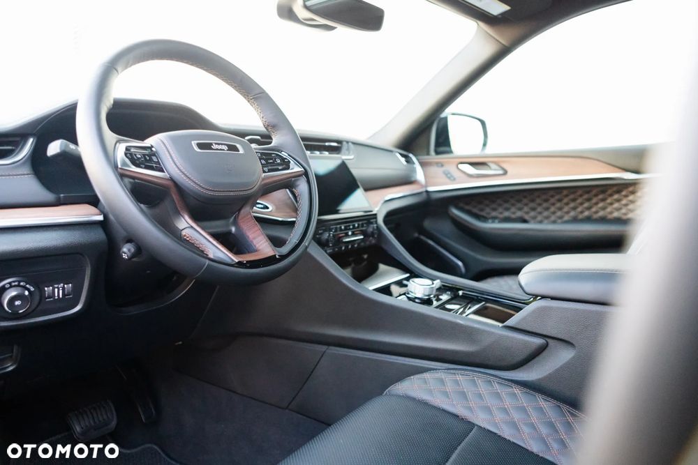 Jeep Grand Cherokee - 3