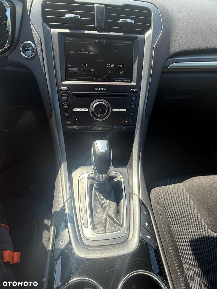Ford Mondeo 2.0 EcoBoost Titanium - 11