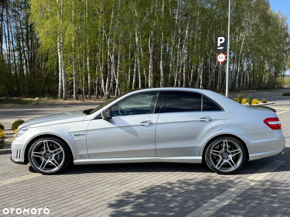 Mercedes-Benz Klasa E 63 AMG AMG Speedshift 7G-MCT - 9