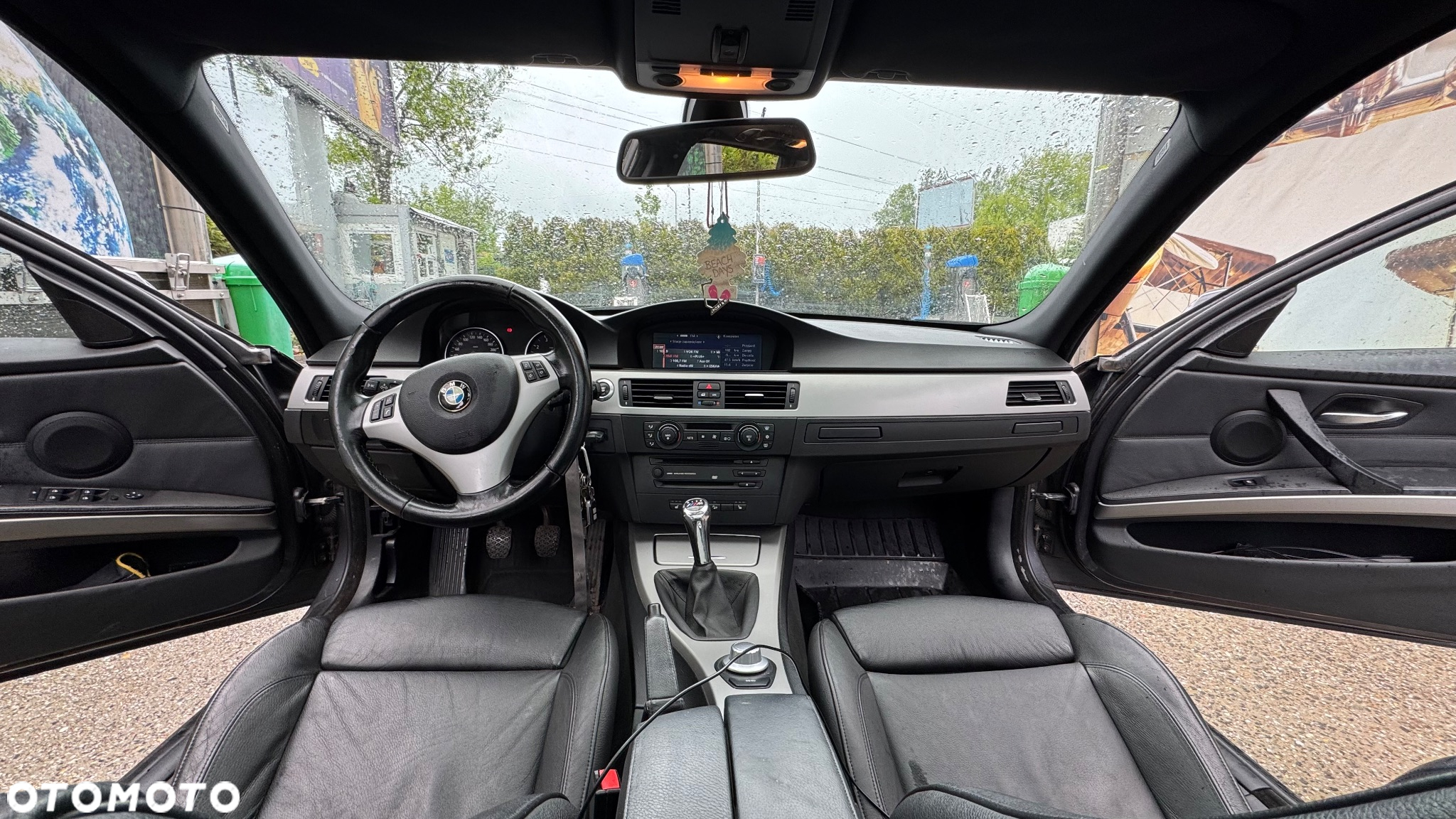 BMW Seria 3 325xi Touring - 18