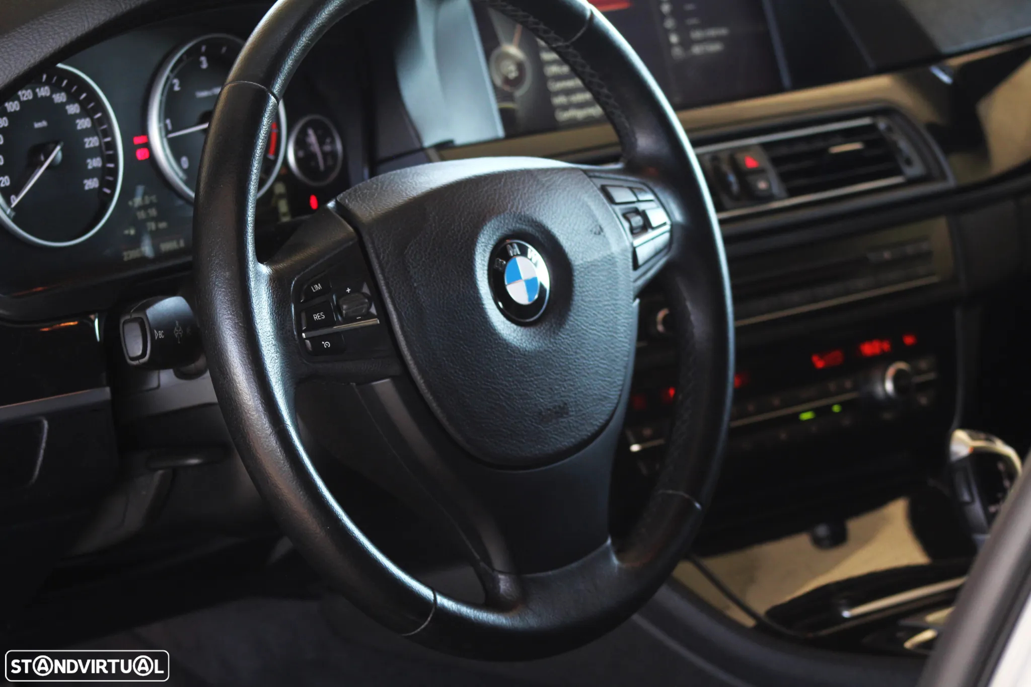 BMW 520 d Line Luxury - 19