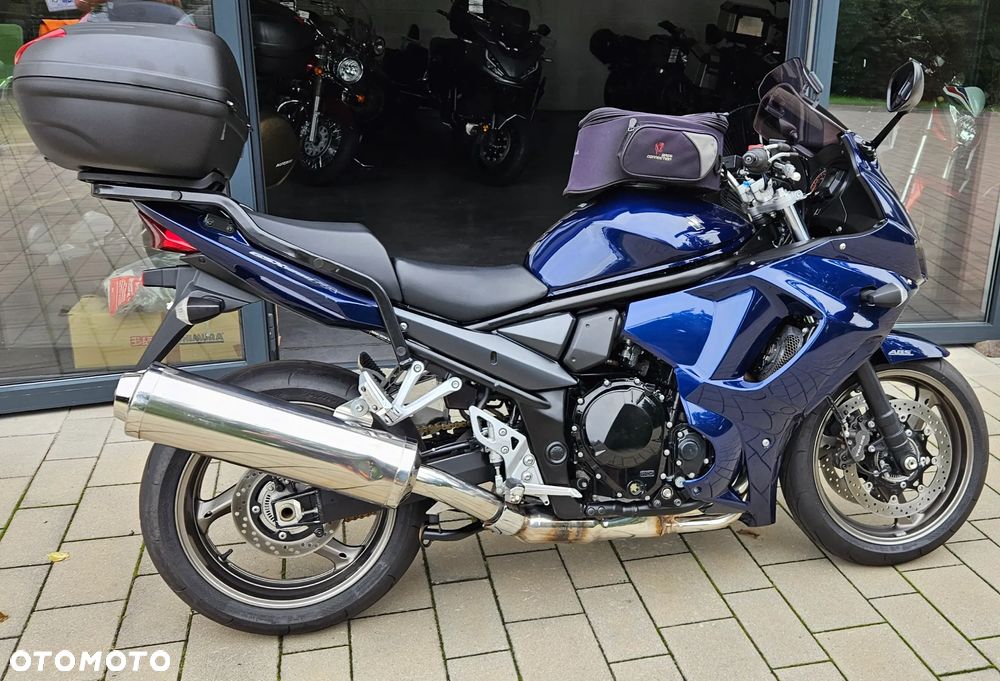 Suzuki GSX - 14