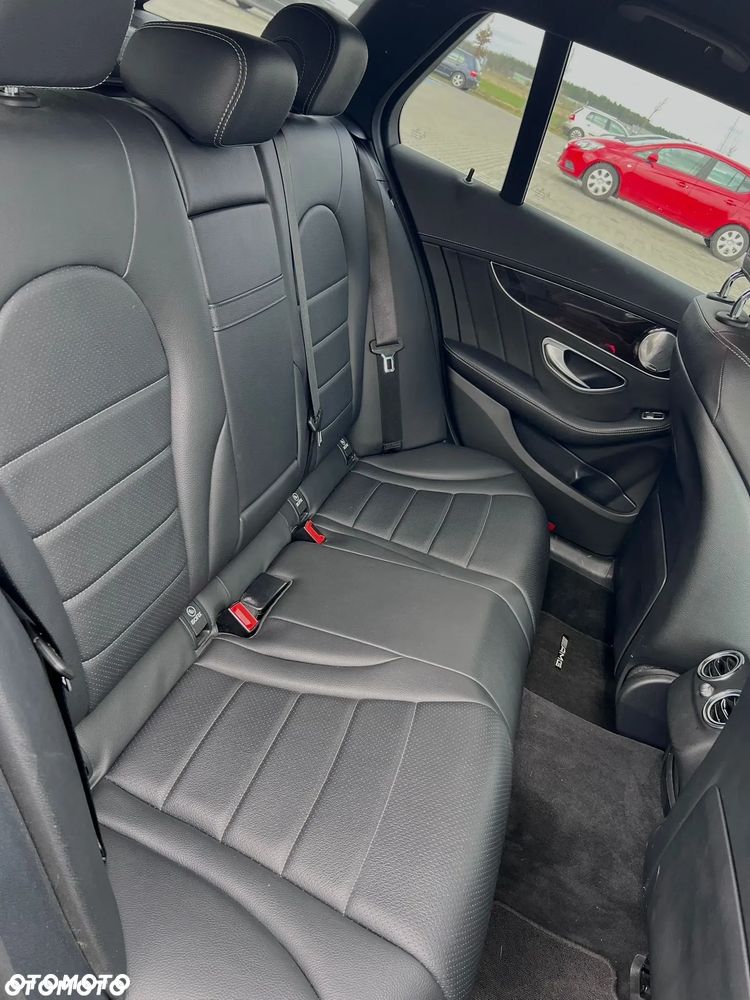 Mercedes-Benz Klasa C 250 7G-TRONIC - 7