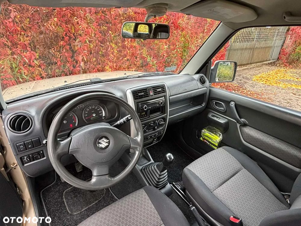 Suzuki Jimny - 11