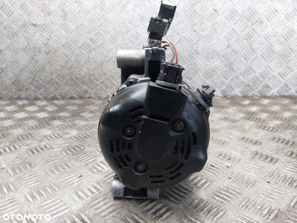 ALTERNATOR TOYOTA AVENSIS T25 2.2 D4D - 3