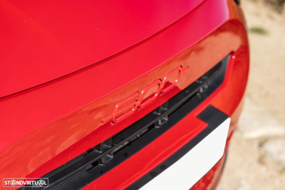 Fiat 600e 54 kWh (RED) - 4