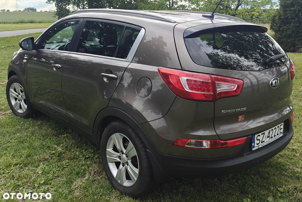 Kia Sportage 2.0 L - 7