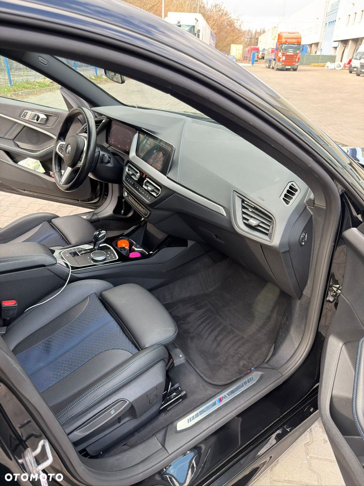 BMW Seria 2 218i - 19