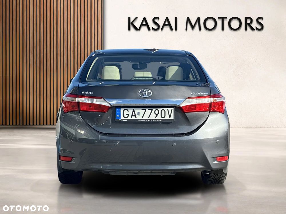 Toyota Corolla - 4