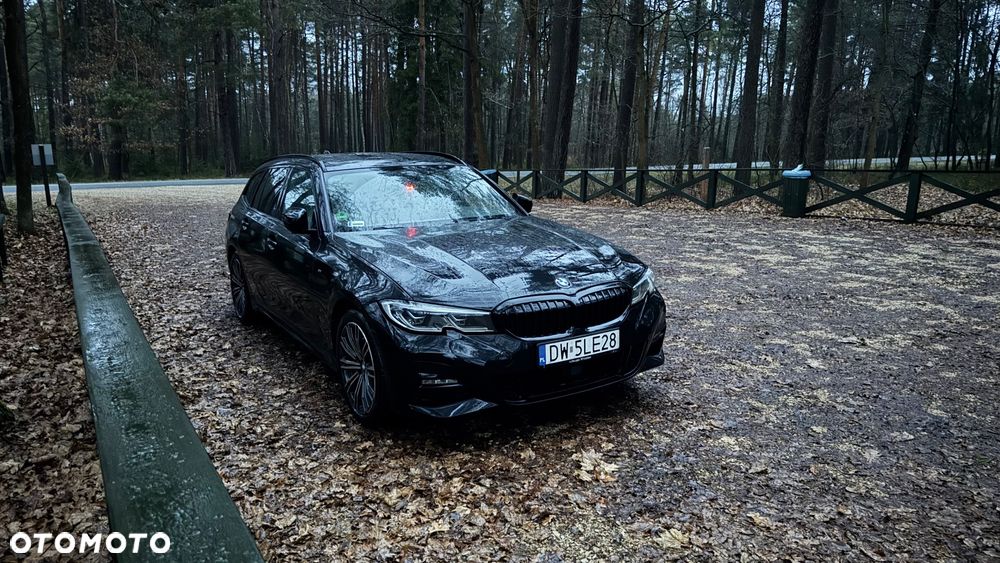 BMW Seria 3 318d MHEV M Sport - 2