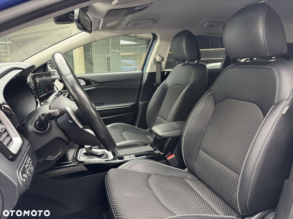Kia Ceed 1.6 GDI PHEV L Business Line DCT - 12