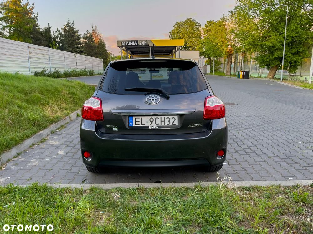 Toyota Auris 1.6 Dynamic - 6