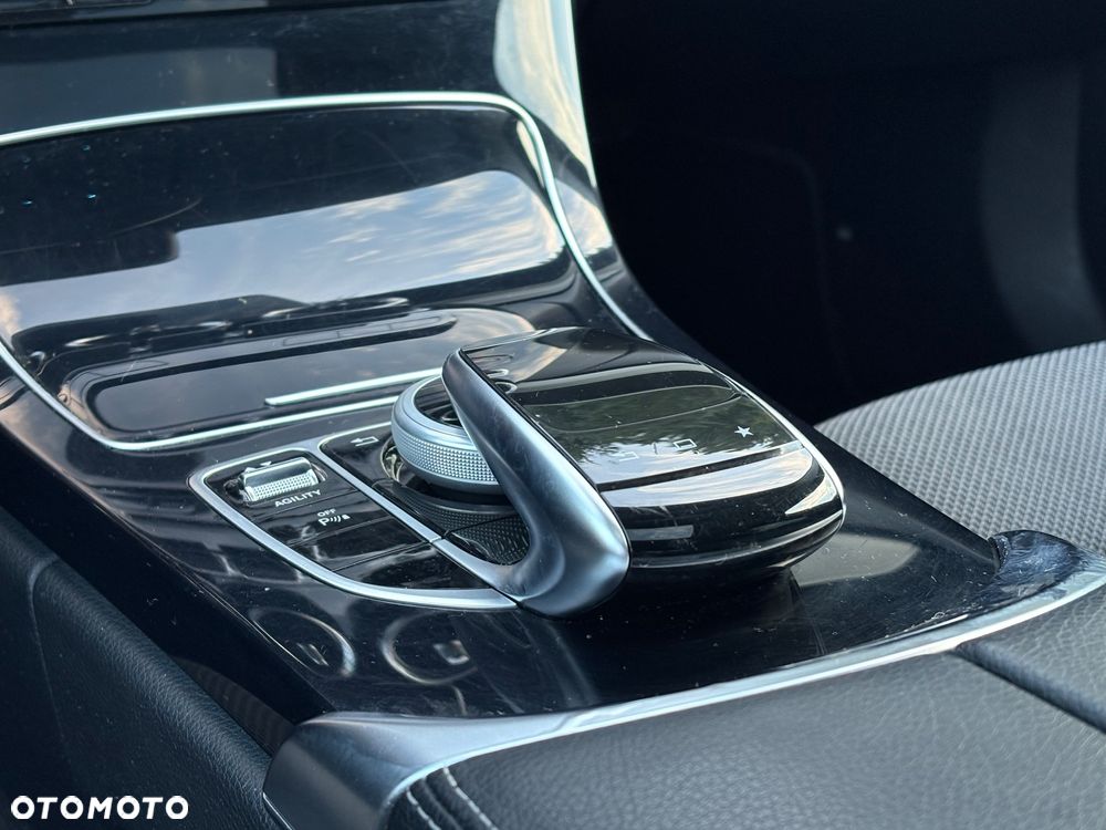 Mercedes-Benz Klasa C 200 T 7G-TRONIC Avantgarde - 18