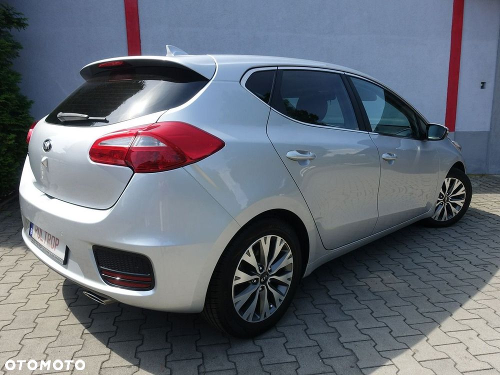 Kia Ceed - 6