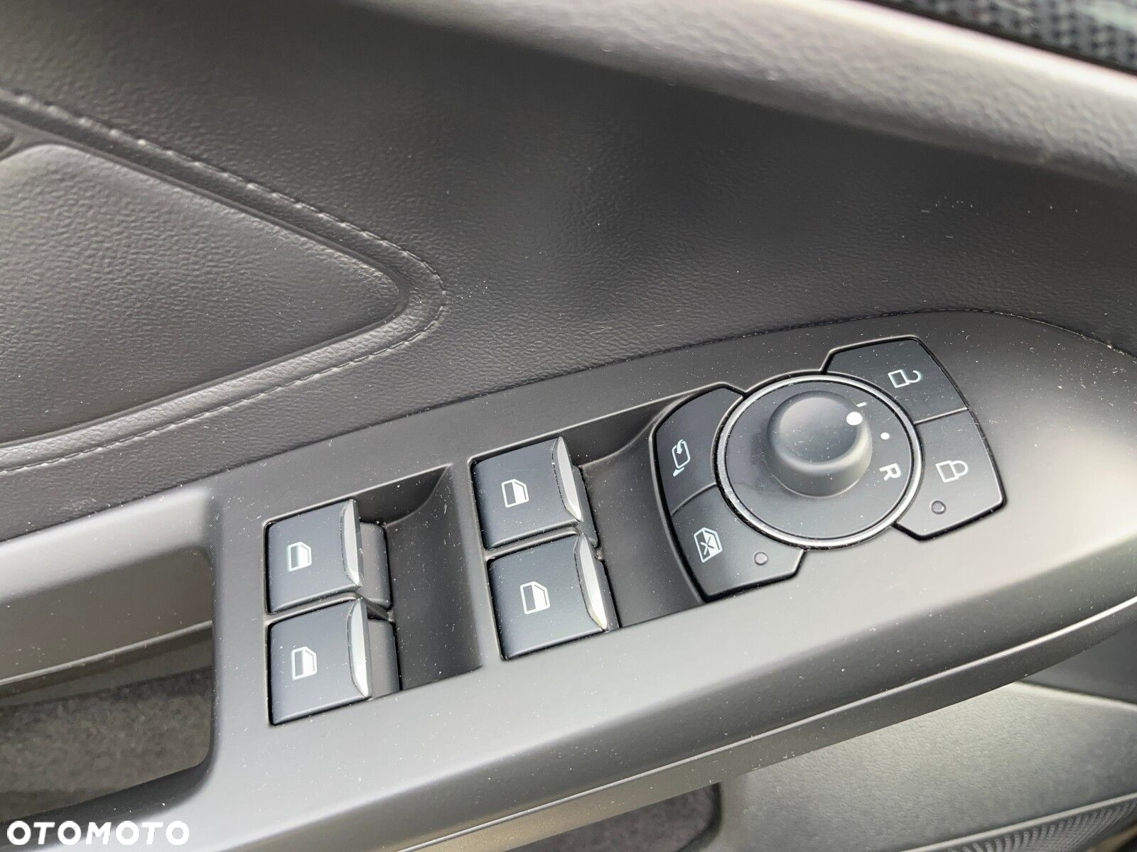 Ford Focus - 10