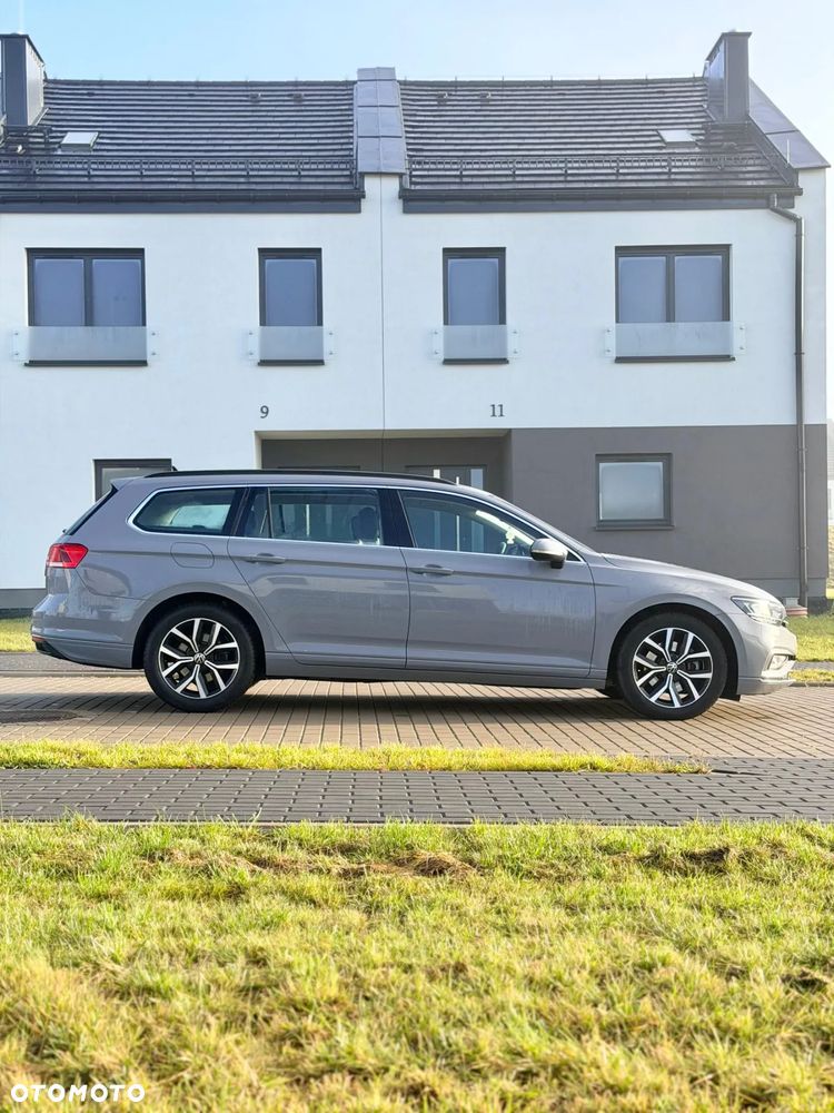 Volkswagen Passat 2.0 TDI EVO Business DSG - 8