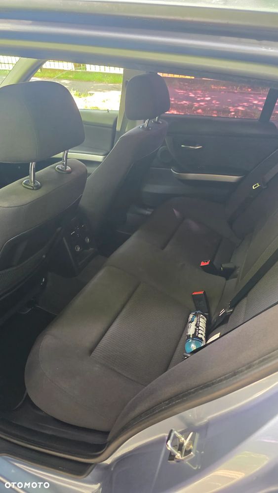 BMW Seria 3 320d - 12