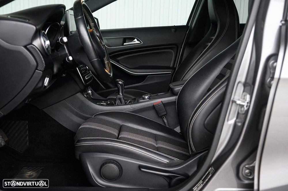 Mercedes-Benz A 180 d Urban - 32