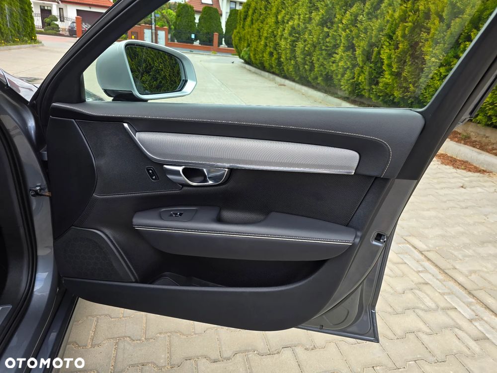 Volvo V90 D4 Geartronic R Design - 25