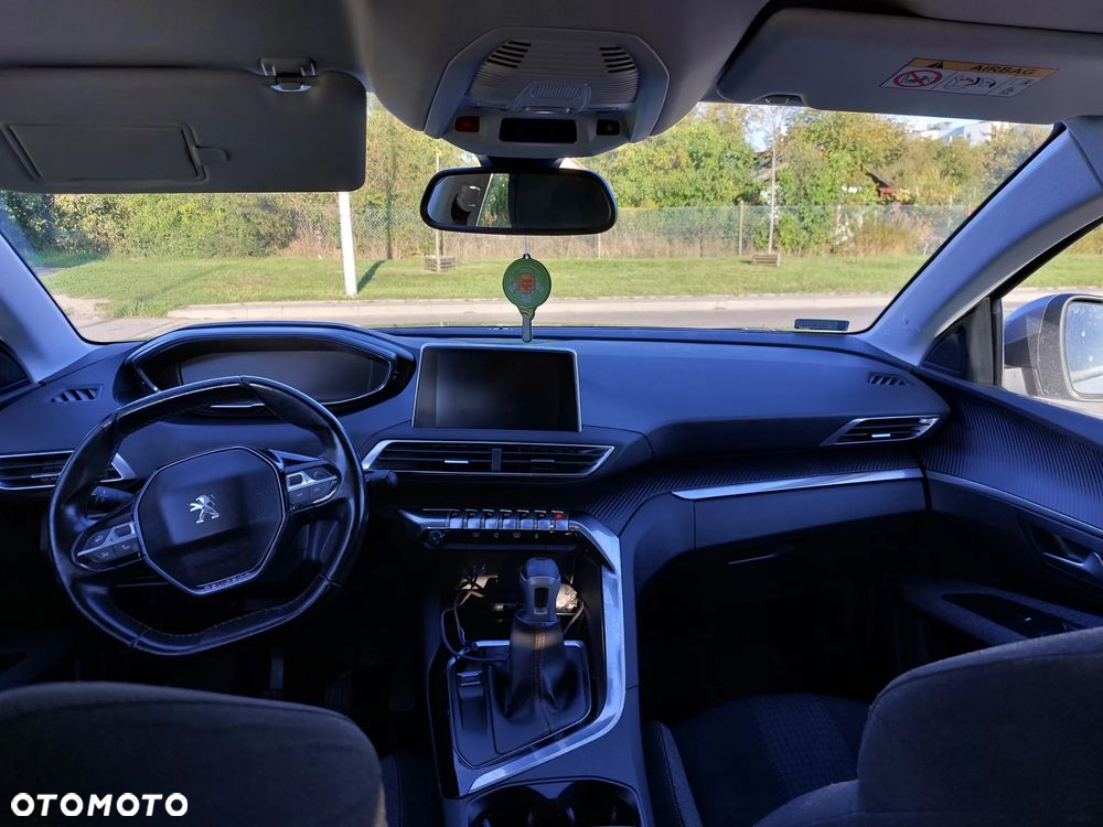 Peugeot 3008 1.6 BlueHDi Allure S&S - 16
