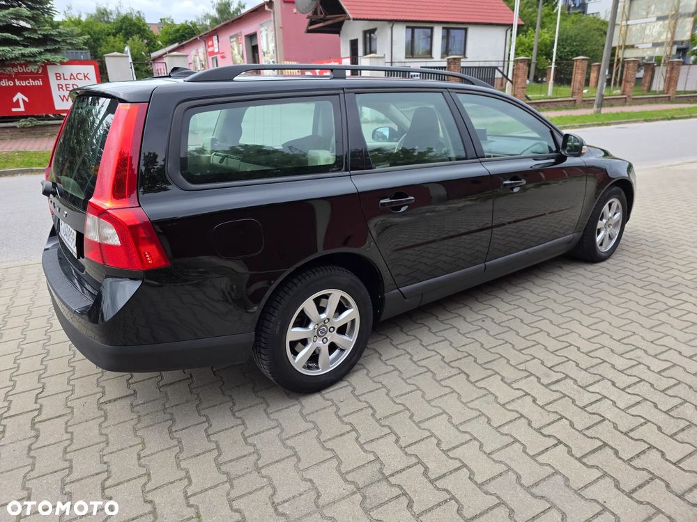 Volvo V70 2.0D Momentum - 6