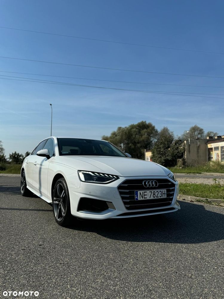 Audi A4 Limousine - 1