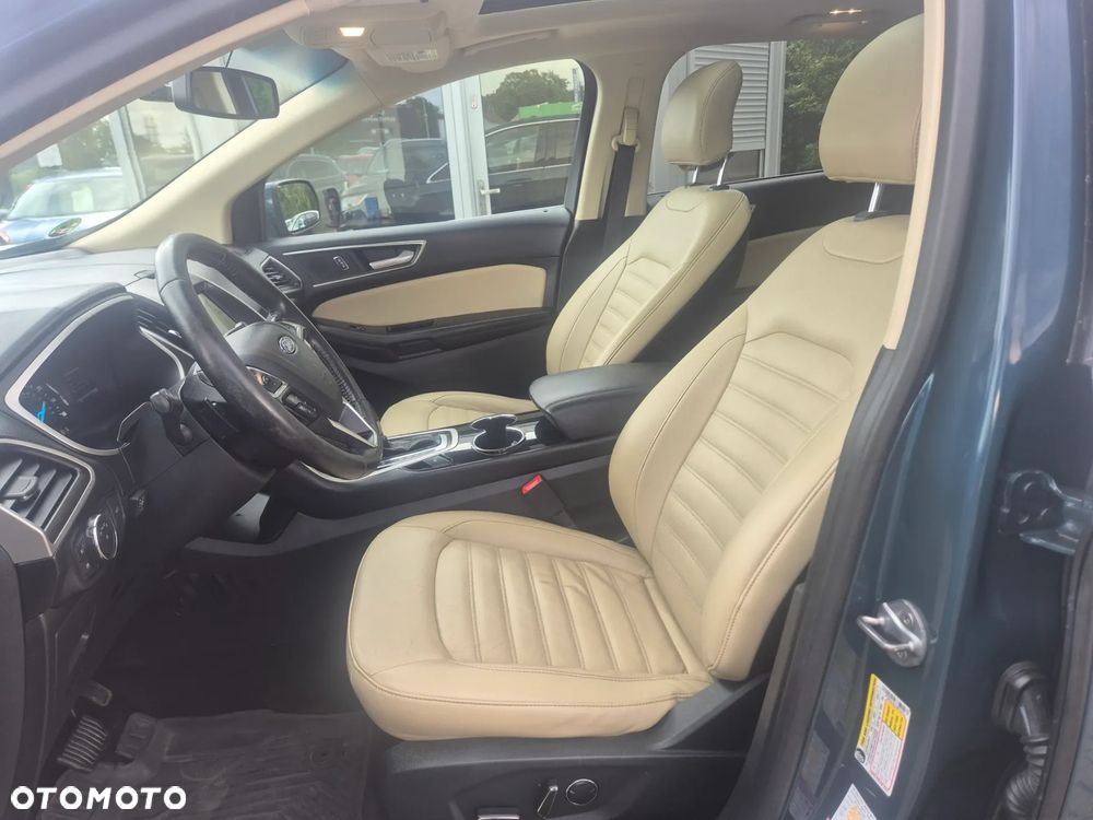 Ford Edge - 12