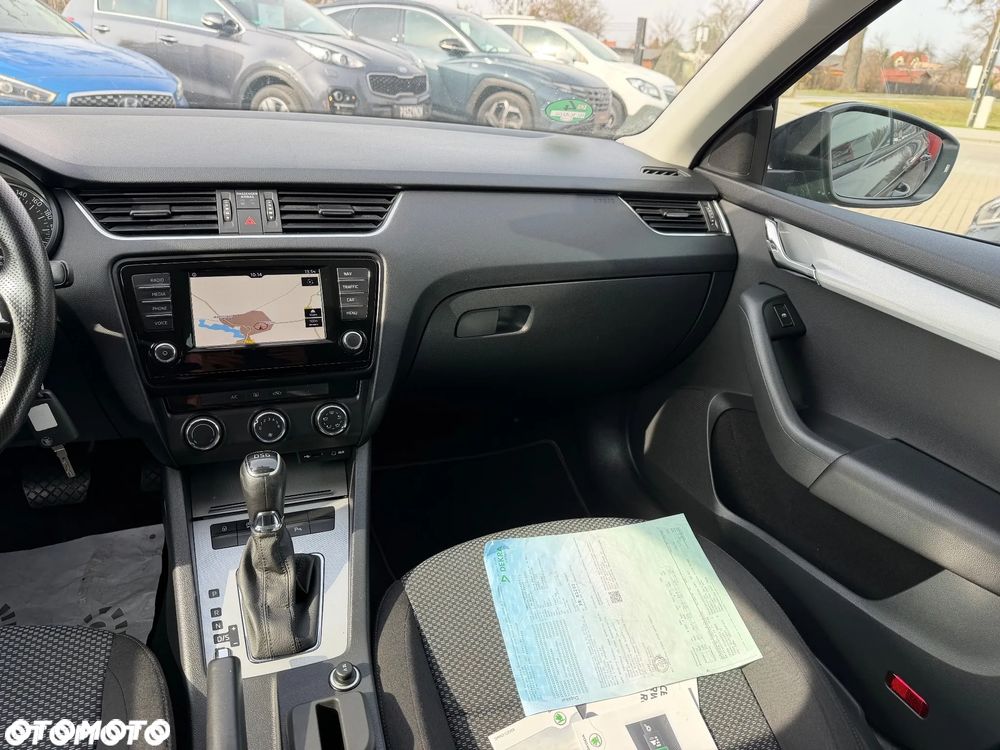 Skoda Octavia 2.0 TDI DSG Ambition - 13