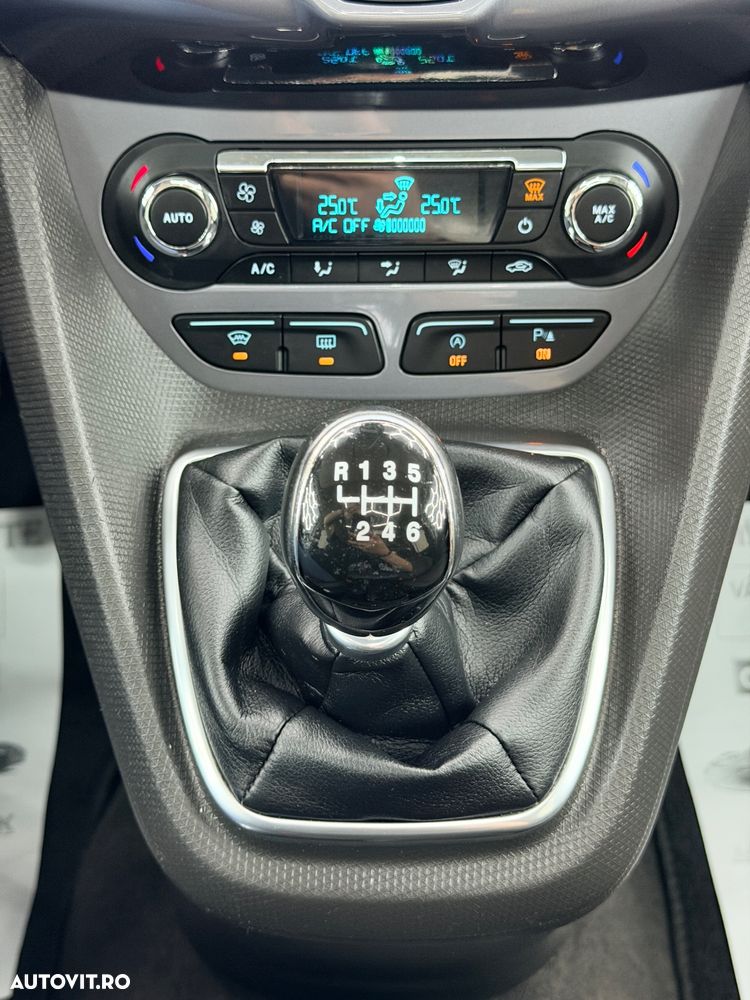 Ford Tourneo Connect 1.5 TDCi Start-Stop Trend - 21