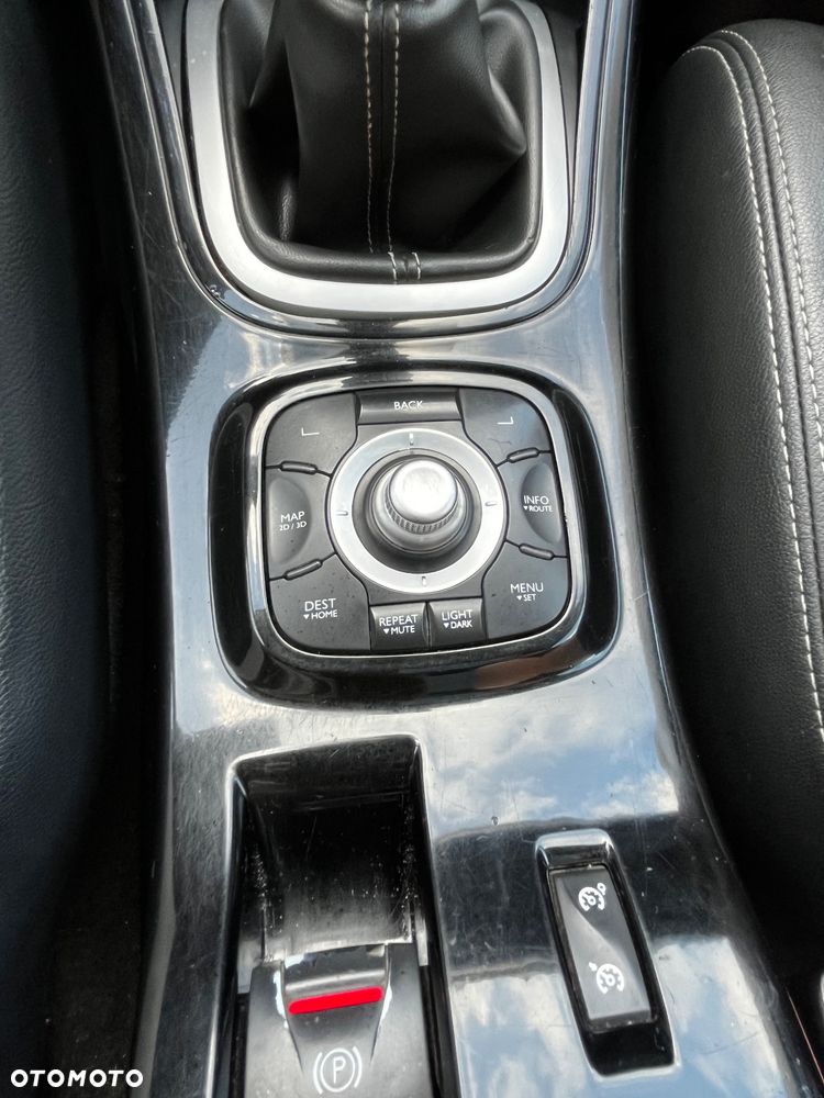 Renault Megane - 24